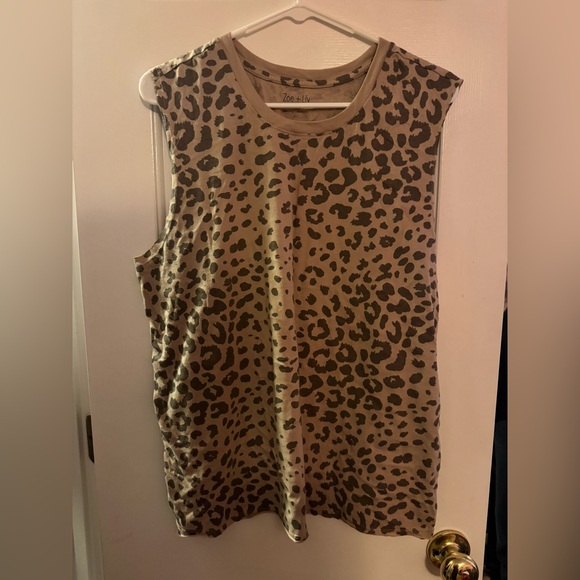 Zoe + Liv Tops - Zoe + Liv Animal Print Muscle Tee XL